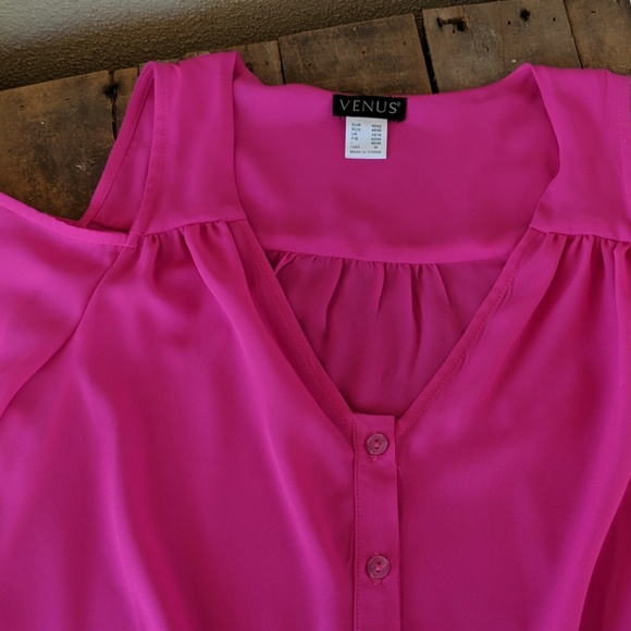 Top - Picture 3 of 3